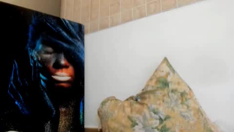 zzarraaa online show from September 15, 2025, 5:46 pm