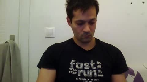 Snapshot of zzzzzzz41 chatting on December 14, 2024, 12:33 pm zzzzzzz41 online show from December 14, 2024, 12:33 pm