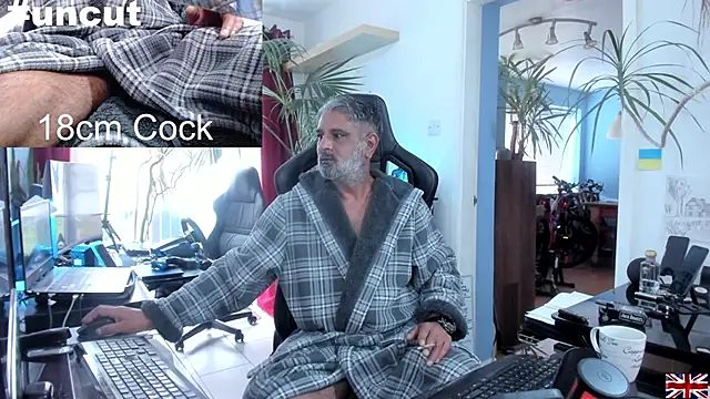 OnlineBossUK online show from March 22, 2025, 4:04 pm