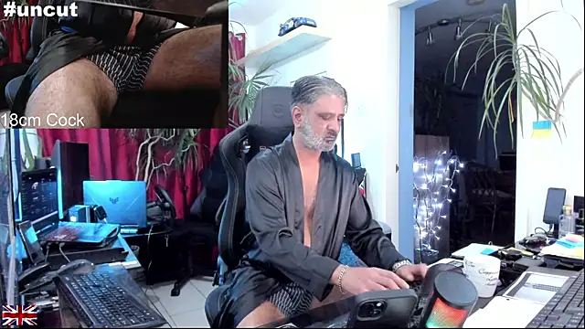 OnlineBossUK online show from October 21, 2025, 6:08 pm