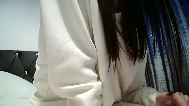 AaliyahLux online show from November 30, 2025, 2:21 pm