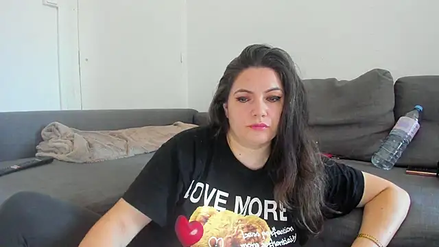 Squirtlady38 online show from July 9, 2026, 10:19 am