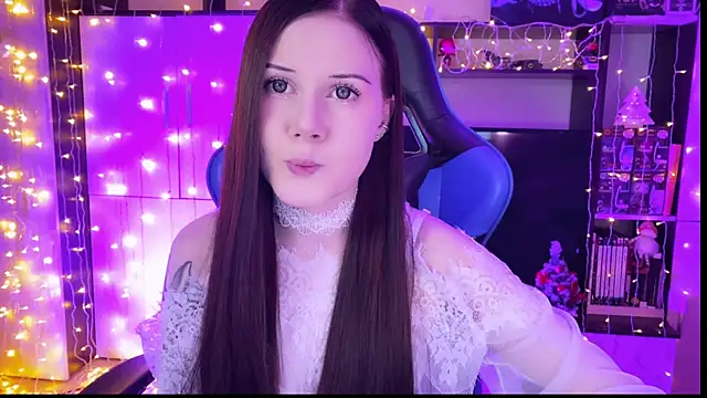 jasminevine online show from December 18, 2024, 1:23 pm