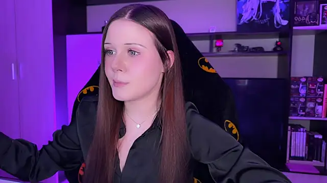 jasminevine online show from April 2, 2026, 9:12 pm