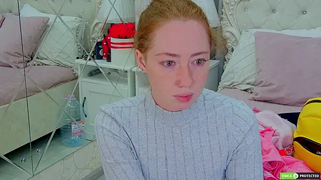 TinaBrook online show from September 17, 2025, 3:30 am