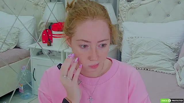 TinaBrook online show from September 19, 2025, 3:08 am