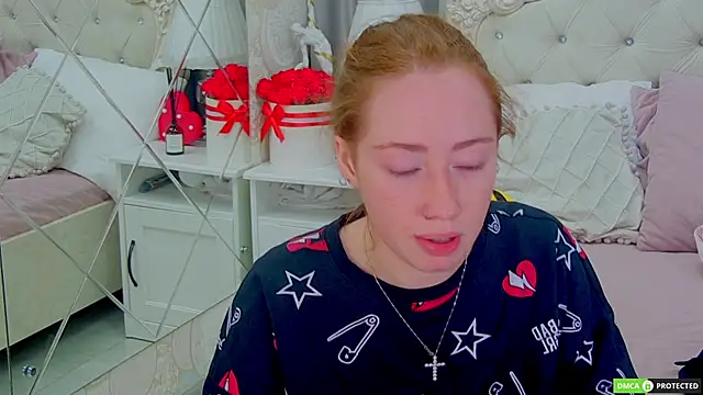 TinaBrook online show from September 25, 2025, 4:16 am