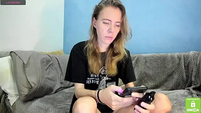 Snapshot of Kalisee_ chatting on December 14, 2024, 10:18 pm Kalisee  online show from December 14, 2024, 10:18 pm