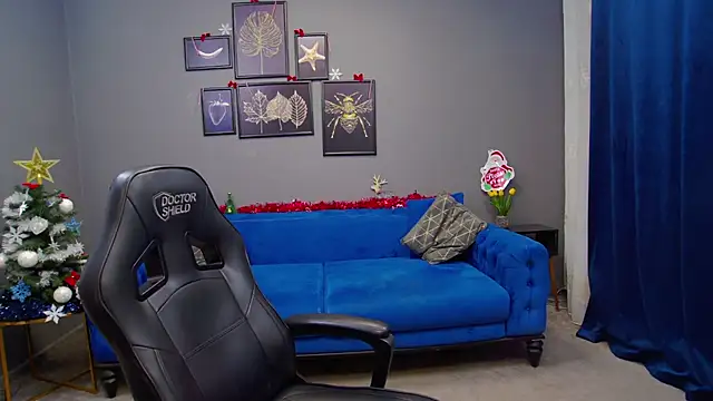 Snapshot of Katewalker_ chatting on December 16, 2024, 6:05 pm Katewalker online show from December 16, 2024, 6:05 pm