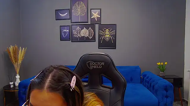 Snapshot of Katewalker_ chatting on January 17, 2025, 9:06 pm Katewalker online show from January 17, 2025, 9:06 pm