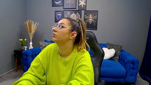 Snapshot of Katewalker_ chatting on January 23, 2025, 6:14 pm Katewalker online show from January 23, 2025, 6:14 pm