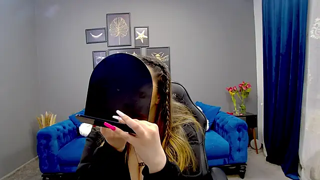 Snapshot of Katewalker_ chatting on March 18, 2025, 6:04 pm Katewalker online show from March 18, 2025, 6:04 pm