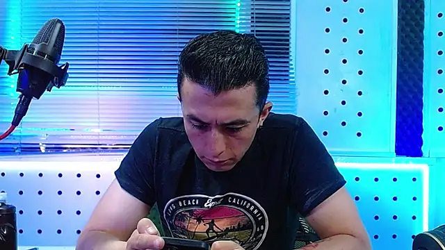 Darko0717 online show from March 28, 2026, 2:38 pm