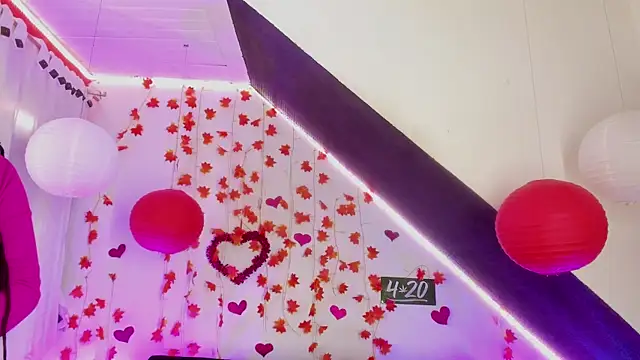 Cata green online show from February 17, 2025, 8:47 pm