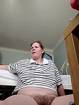 xxSexyBushLinnxx online show from March 18, 2025, 11:08 am