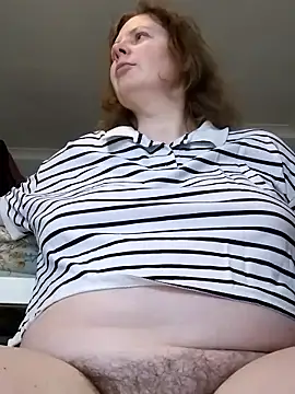 xxSexyBushLinnxx online show from January 13, 2026, 1:16 pm