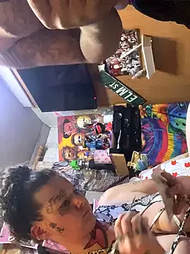 Codybabyy456 online show from October 29, 2025, 5:04 pm