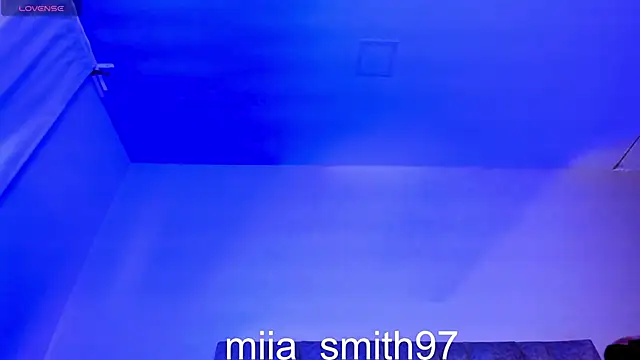 miia-smith97 online show from September 12, 2025, 9:48 pm