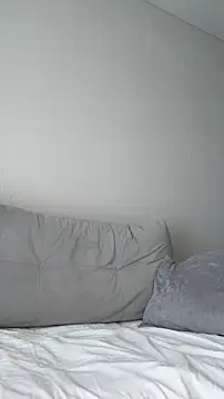 Snapshot of Mia_Roxie chatting on June 8, 2026, 2:56 am Mia Roxie online show from June 8, 2026, 2:56 am