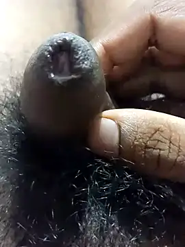 Nishu12356g online show from December 18, 2024, 6:03 pm