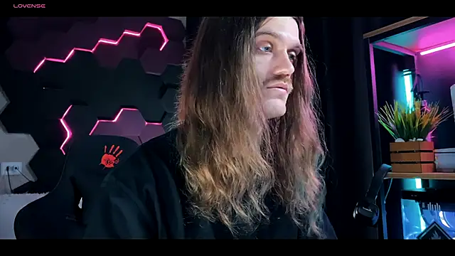 Snapshot of TechnoJesus chatting on December 3, 2024, 5:12 pm TechnoJesus online show from December 3, 2024, 5:12 pm