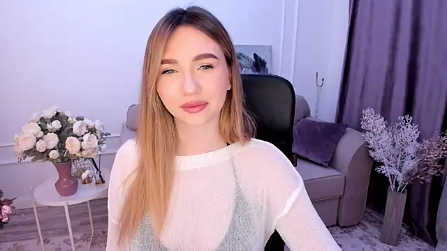 Snapshot of GracefulLook chatting on January 13, 2025, 3:34 am GracefulLook online show from January 13, 2025, 3:34 am