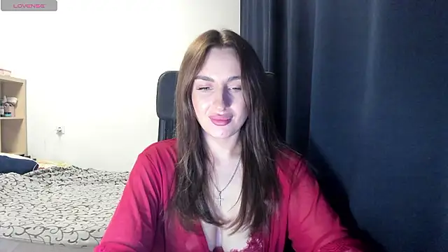 Snapshot of Ella___Bell chatting on February 2, 2026, 12:15 pm Ella Bell online show from February 2, 2026, 12:15 pm