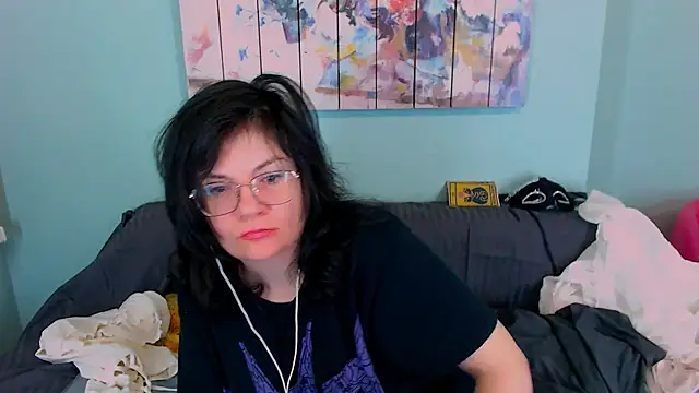 EverlyRays online show from March 3, 2026, 10:10 am