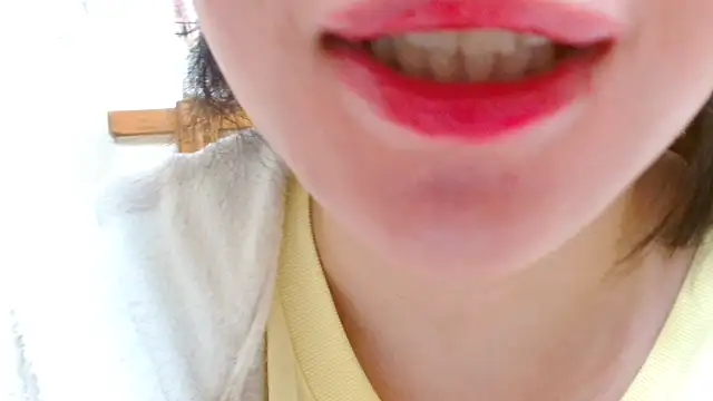 liliyRiSAcha-n online show from November 17, 2025, 4:51 am