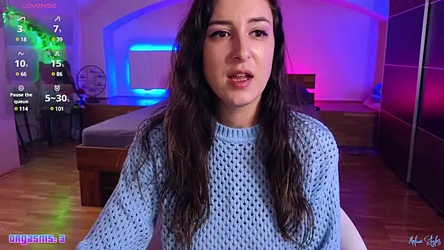 Snapshot of melinastyles chatting on December 1, 2024, 8:20 pm melinastyles online show from December 1, 2024, 8:20 pm