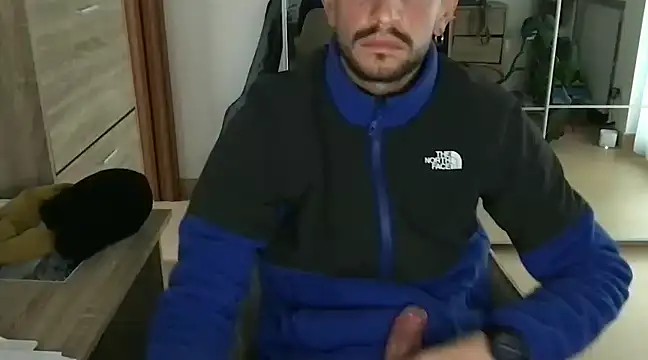 lupopiemontese online show from January 27, 2025, 2:57 pm