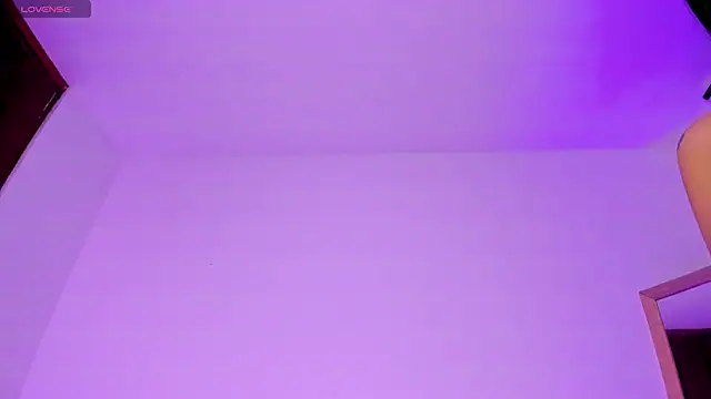 Snapshot of emma_woods_ chatting on March 10, 2025, 3:30 pm emma woods online show from March 10, 2025, 3:30 pm