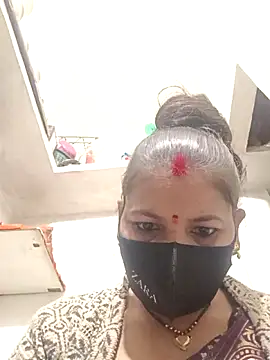 Snapshot of Riyaa-Devi chatting on December 21, 2025, 5:42 pm Riyaa-Devi online show from December 21, 2025, 5:42 pm