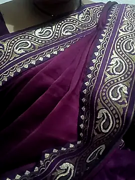 Snapshot of Riyaa-Devi chatting on July 12, 2026, 12:51 pm Riyaa-Devi online show from July 12, 2026, 12:51 pm