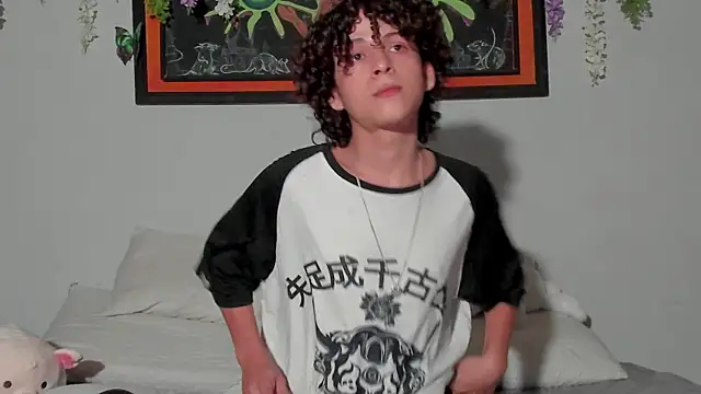 Cherry boy 18 online show from February 12, 2025, 1:09 am