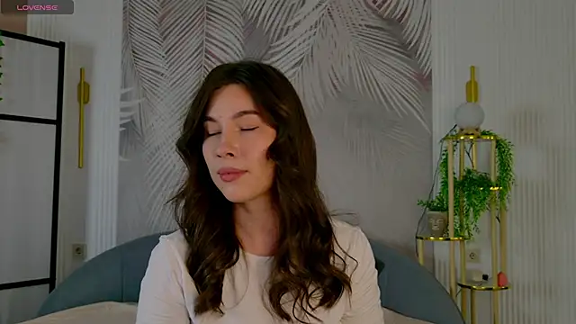 Marie Diaze online show from May 29, 2026, 5:05 am