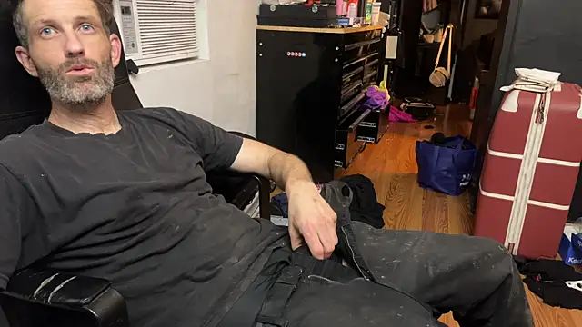 leanjamesdean online show from April 11, 2026, 12:59 am