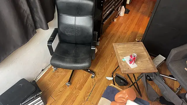 leanjamesdean online show from June 22, 2026, 3:25 am