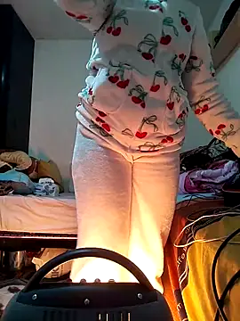 lolo890 online show from February 7, 2026, 4:54 pm