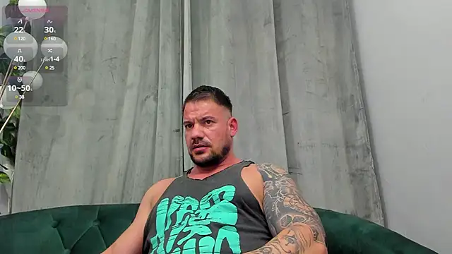 musclemonster31 online show from February 21, 2025, 8:40 am