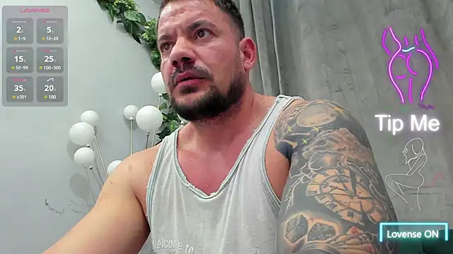 musclemonster31 online show from March 13, 2025, 1:54 am