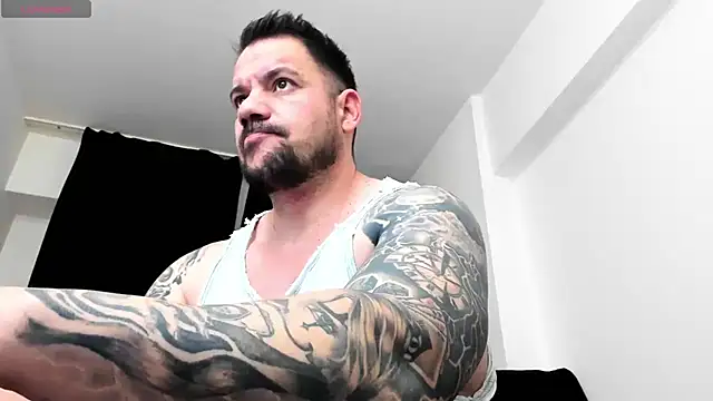 musclemonster31 online show from January 18, 2026, 8:45 pm