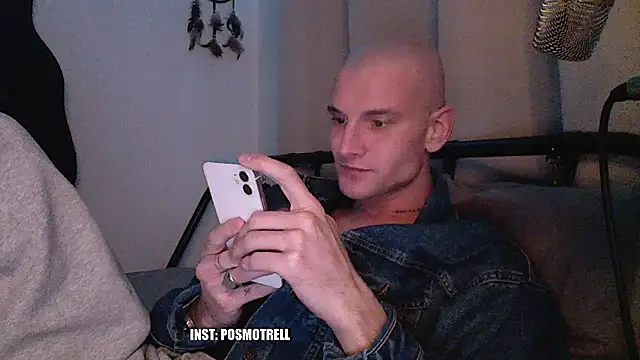 Snapshot of ETHAN_MOORE chatting on March 15, 2026, 3:40 pm ETHAN MOORE online show from March 15, 2026, 3:40 pm