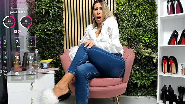 sweetcherry30 online show from November 2, 2025, 7:11 am