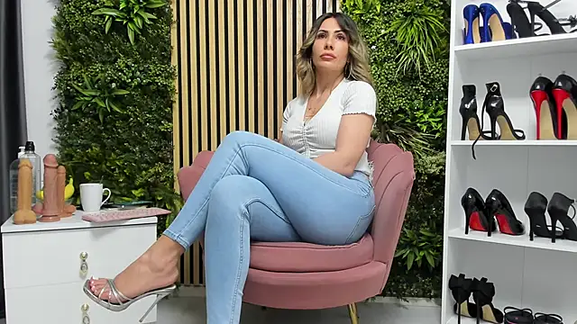 sweetcherry30 online show from April 10, 2026, 5:56 am