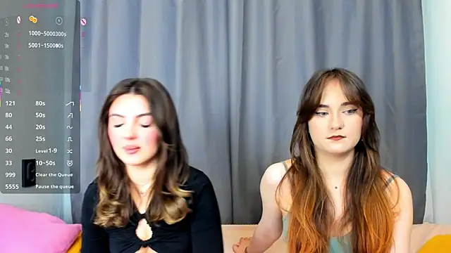 Snapshot of AnnaTeona chatting on February 12, 2025, 6:29 am AnnaTeona online show from February 12, 2025, 6:29 am