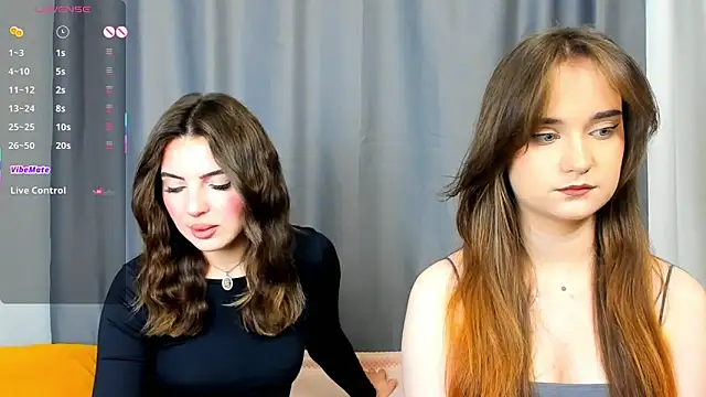Snapshot of AnnaTeona chatting on March 16, 2025, 6:09 am AnnaTeona online show from March 16, 2025, 6:09 am
