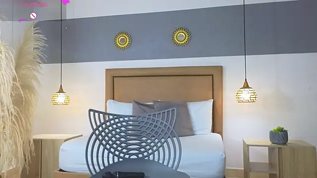 riley sierra online show from March 19, 2025, 12:45 pm