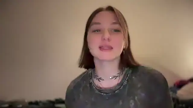 Snapshot of Isabel-Bailey chatting on February 20, 2025, 10:04 pm Isabel-Bailey online show from February 20, 2025, 10:04 pm