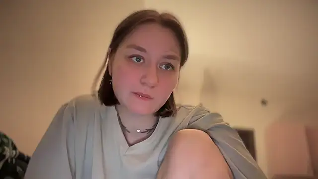 Snapshot of Isabel-Bailey chatting on February 25, 2025, 10:07 pm Isabel-Bailey online show from February 25, 2025, 10:07 pm